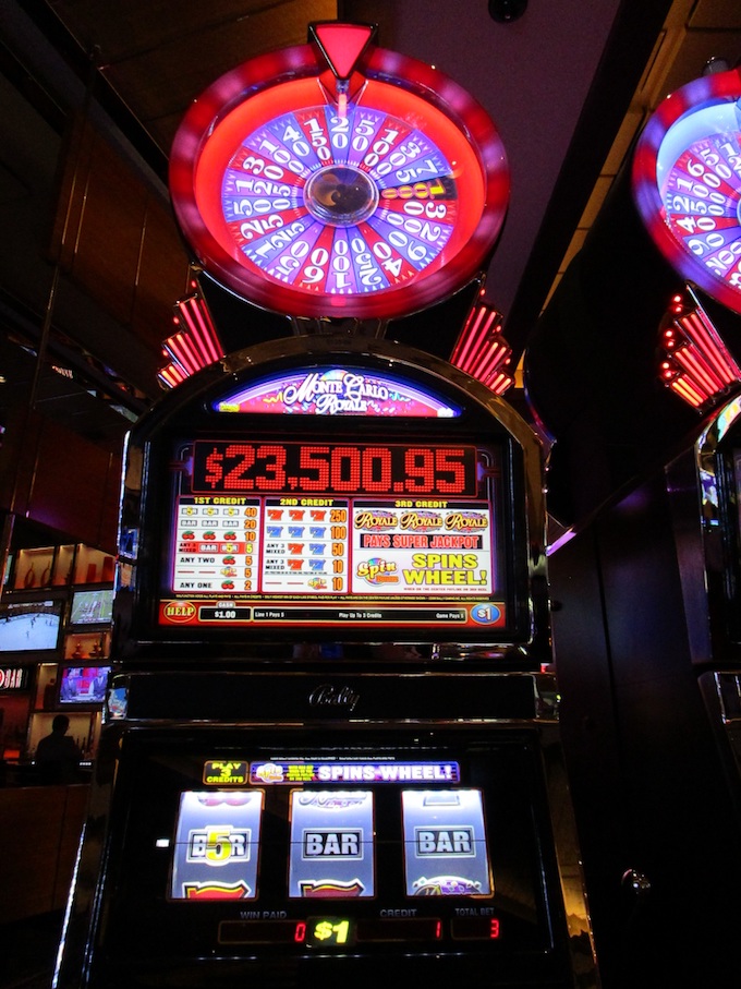 cash machine everi Casino