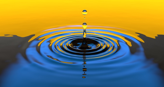 Expanding ripples from a single drop of water [Casinos Upset]