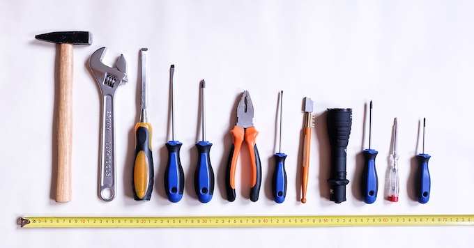 An assortment of useful hand tools [5 Spin Method]